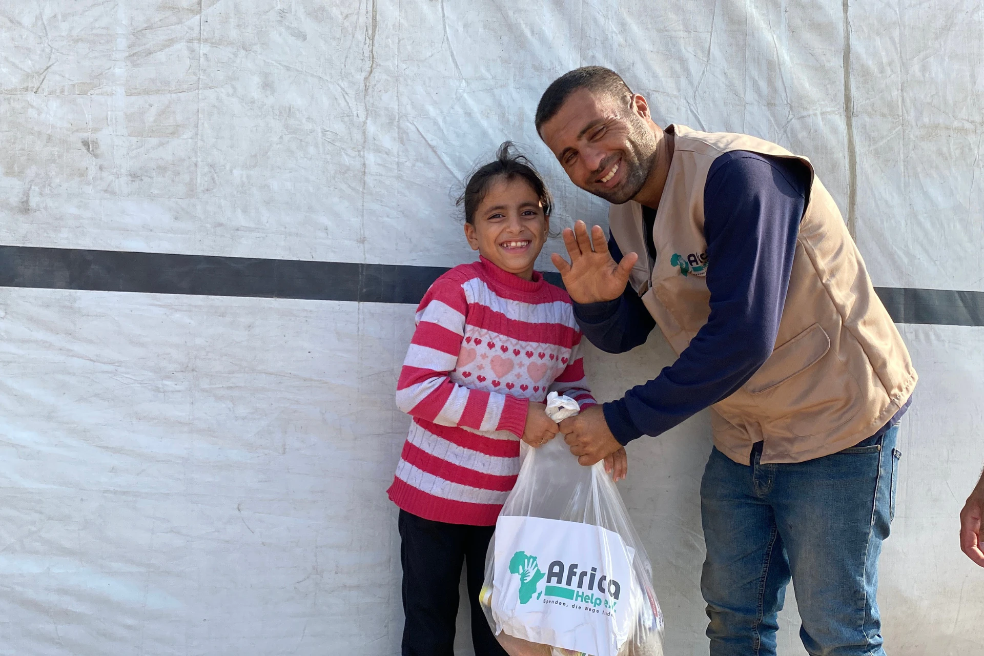 Gaza-essensverteilnug-africa-help